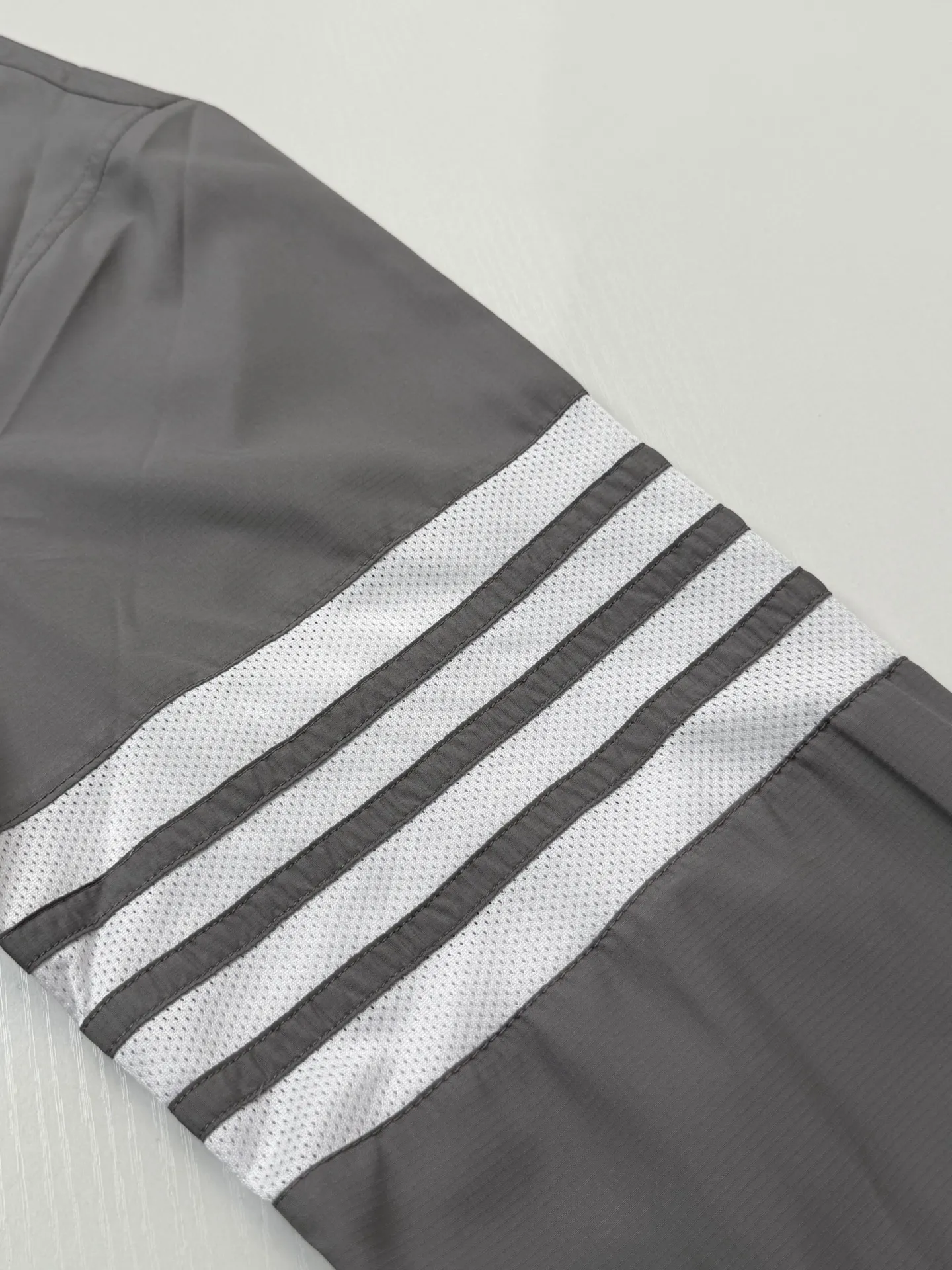 Thom Brown*/ TB Classic ， FDY ， ，White ， ， ， ； Breathable Size：1/2/3/4